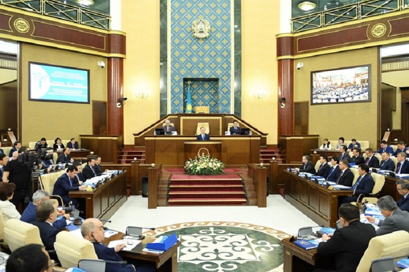 Мажилисмены РК обсудили вопрос качества питьевой воды