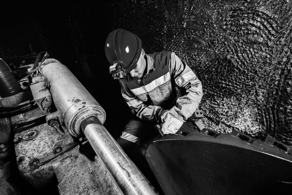 Шахтерам обещано повышение зарплаты на 30%, забастовка завершена