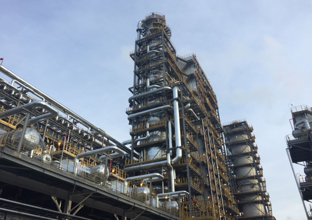 Атырауский НПЗ увеличит выпуск моторных топлив класса Евро-4 и Евро-5