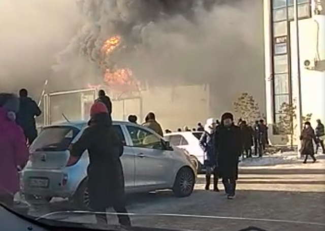 В Астане горел рынок «BIG Шанхай»