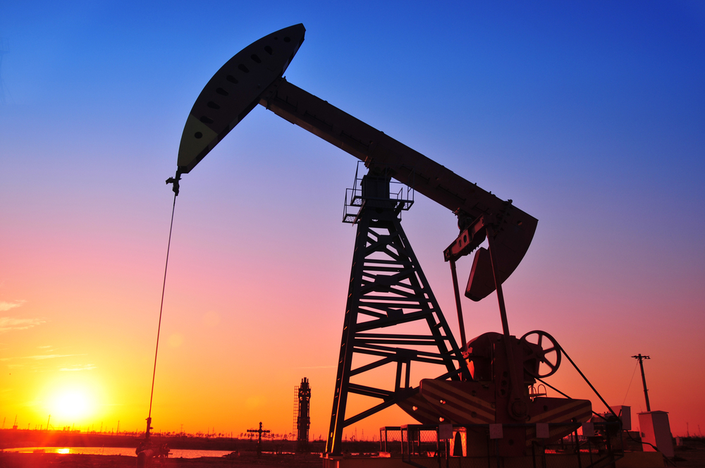 Рост цен на нефть сдерживается наращиванием добычи в США