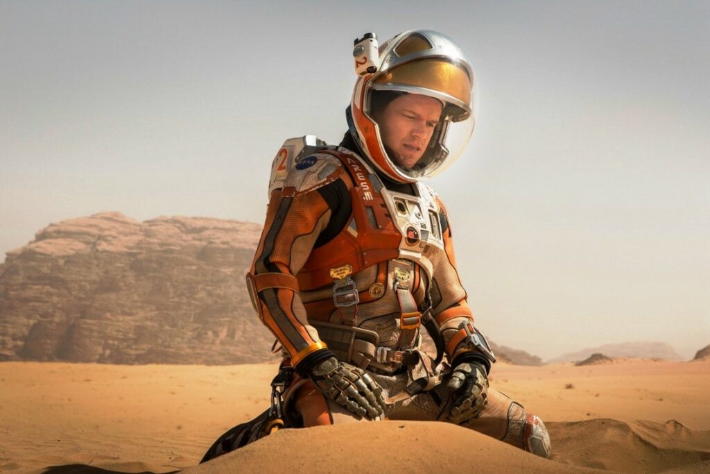 «Багровый пик», «Марсианин», «Прогулка» и другие премьеры октября