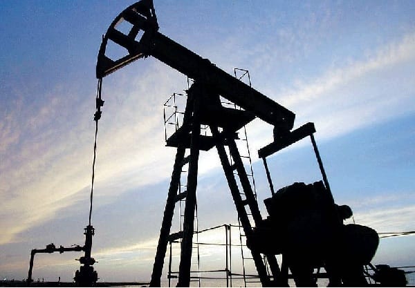 Почему ставка ФРС снизит цены на нефть