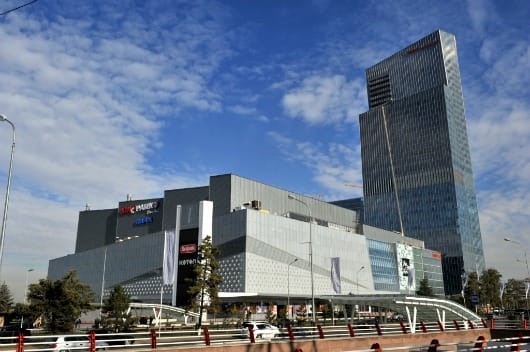 Что стало причиной возгорания обшивки ТРЦ «EsentaiMall» в Алматы ?