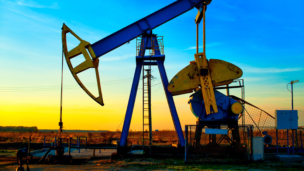 В понедельник цена на нефть Brent поднялась до $44,56 за баррель