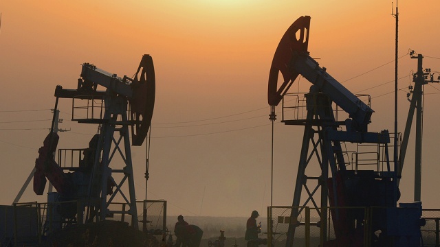 Нефтяные котировки могут сдвинуться вверх