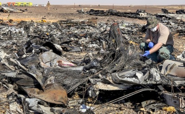 Бомба была заложена под пассажирским сиденьем А-321 — эксперты ФСБ