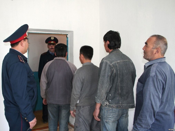 За сутки в Казахстане задержали 67 иностранцев за нарушение миграционного законодательства