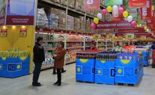 В Казахстане сокращаются объемы торговли