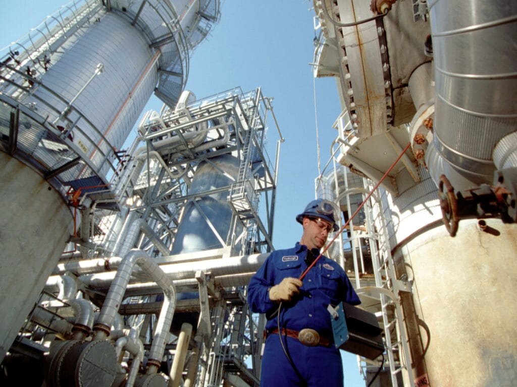 Цена за баррель смеси Brent поднялась на 0,7% и составила $28,76