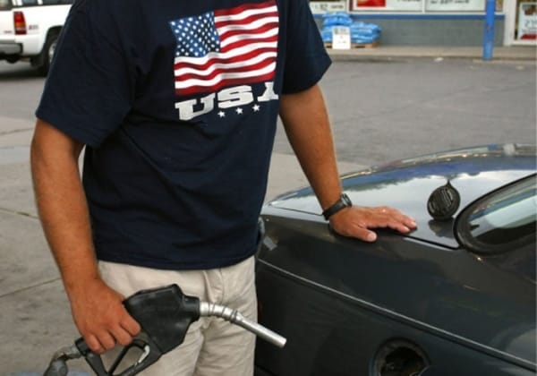 Бензин в США подешевел до ₸43.38 за литр