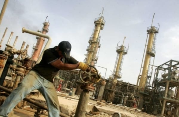 Иран и Ирак присоединятся к заморозке добычи нефти, Азербайджан – нет