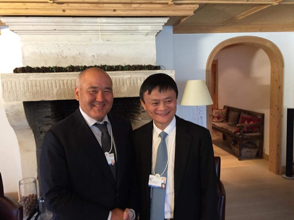 Шукеев встретился с самым богатым человеком Китая