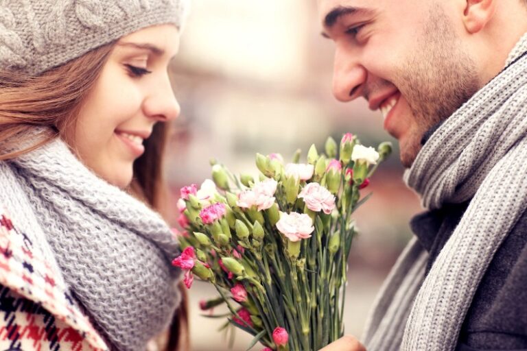 Қазақстандықтар 8 наурызға қанша ақша жұмсап, не сатып алады – Wildberries деректері