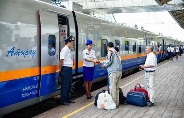 Перевозчики будут обслуживать жд маршруты не менее 10 лет