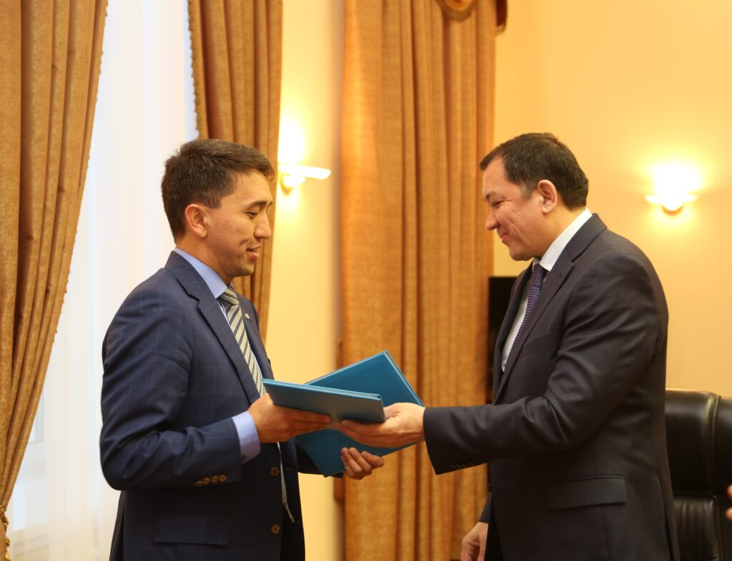 Фонд «Даму» и Акимат ЗКО подписали меморандум на общую сумму 1 млрд тенге