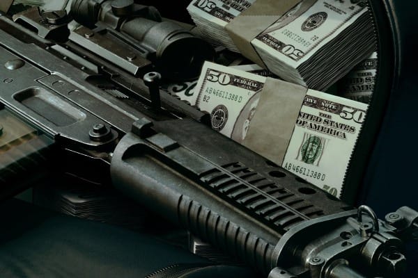 В мире стали больше тратить на вооружение