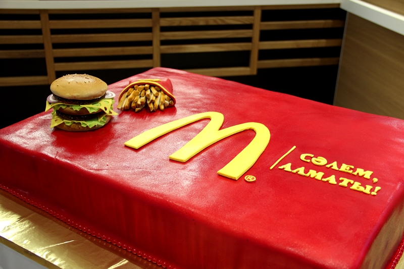 В Алматы открылся первый ресторан сети McDonald’s