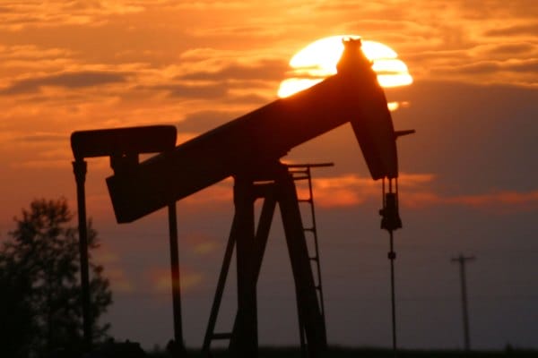 Нефть слабеет