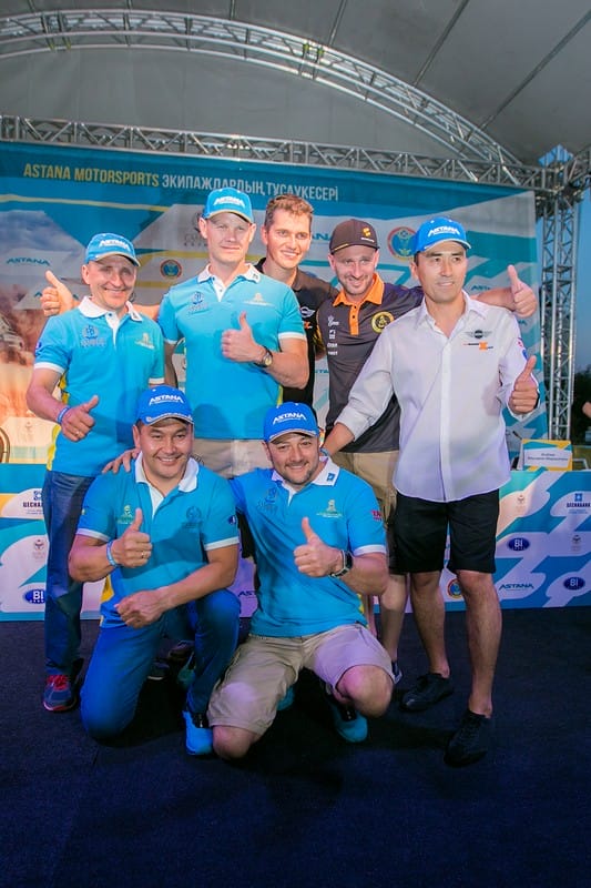 Осталось всего лишь 7000 км и мы будем в Пекине!