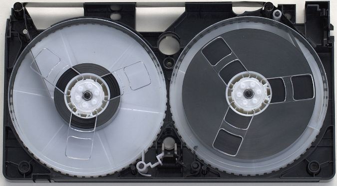 Последний в мире производитель видеокассет прекращает их выпуск
