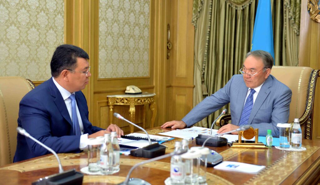 Президент обсудил с Бозумбаевым расширение мощностей Тенгиза