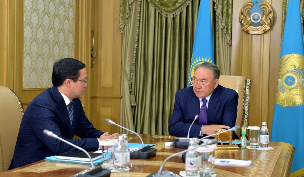 Президент встретился с председателем Национального Банка