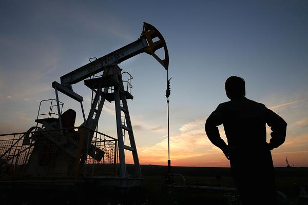 Нефть растет на спекуляциях о саммите ОПЕК