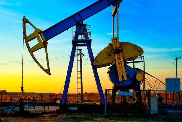 Цены на нефть стремительно растут: Brent превысила отметку в $47 за баррель