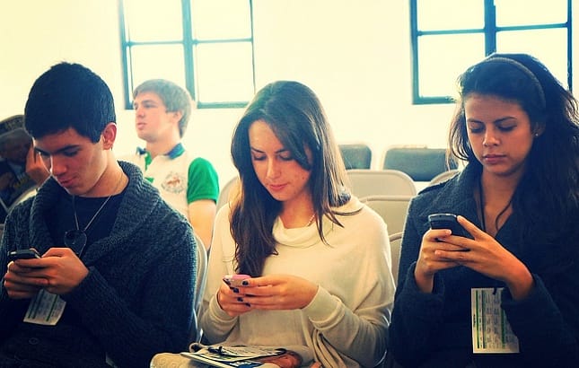 Ученые: смартфоны ухудшают память