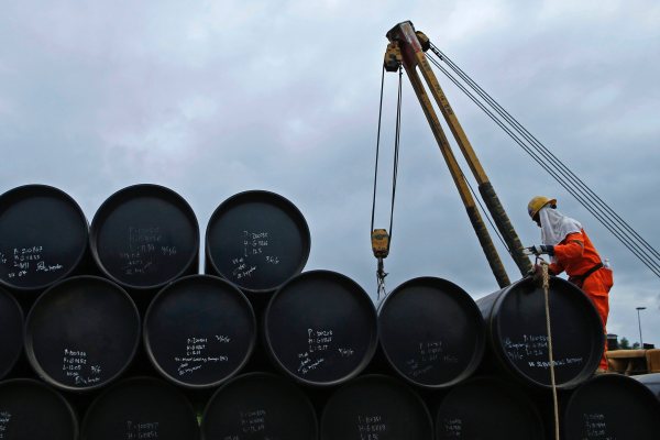 Российские нефтепродукты смогут попасть в Европу через третьи страны