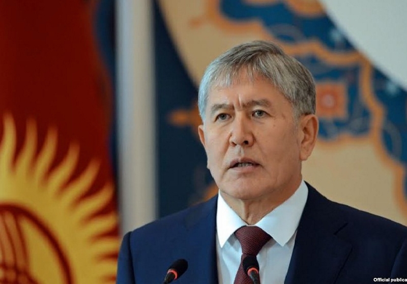 Президент Кыргызстана помещен в больницу в Турции