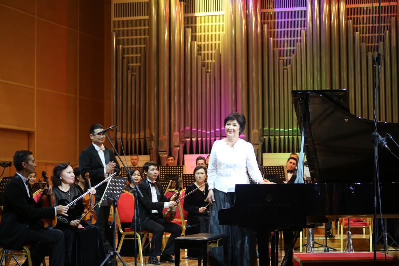 В Алматы прошел вечер классической музыки с участием Жании Аубакировой