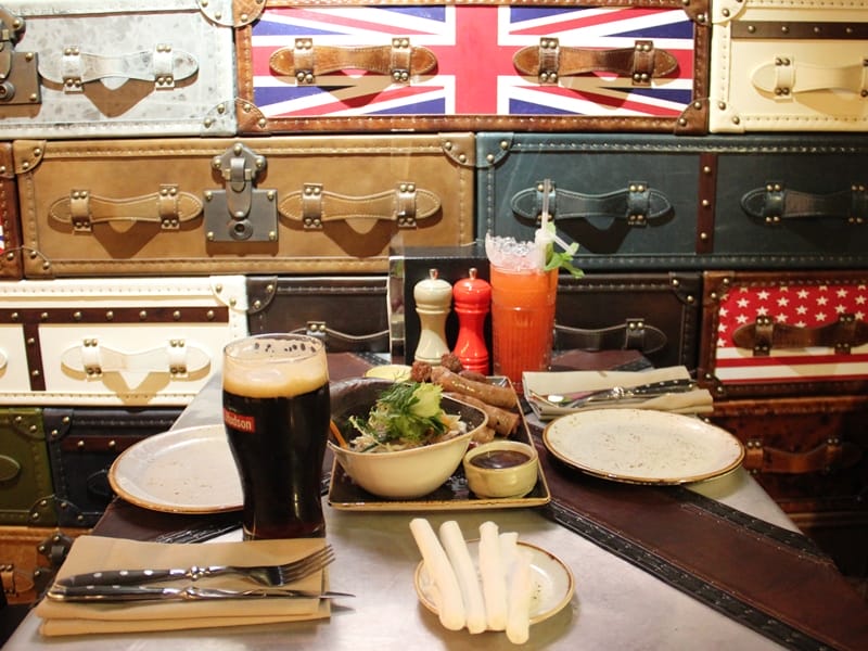 Mrs. Hudson: хороший паб для хорошей компании