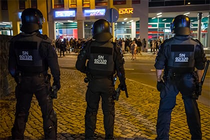 В Германии произошла массовая драка между иностранцами и немцами