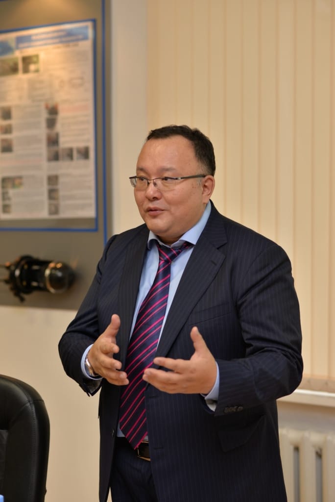 Глава АО «Казахтелеком» провел мотивационную встречу с сотрудниками СКО