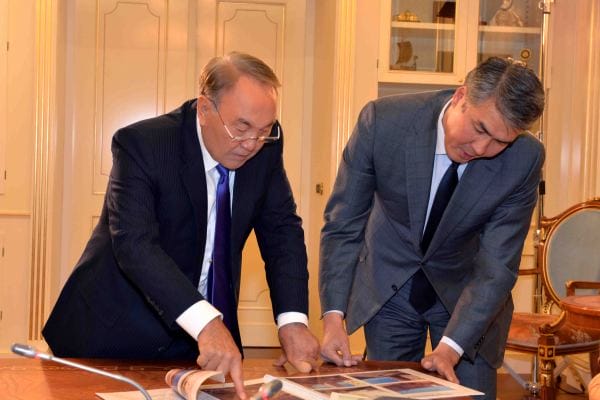 Назарбаев обсудил строительство ЭКСПО с Асетом Исекешевым