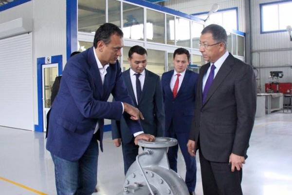 Аким ЮКО посетил ряд промышленных и агропромышленных предприятий Шымкента