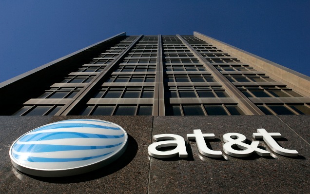 Слияние AT&T и Time Warner вызвало политический раскол в США