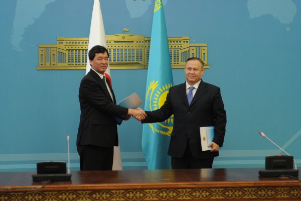 РК и Япония договорились о взаимном освобождении от визовых требований