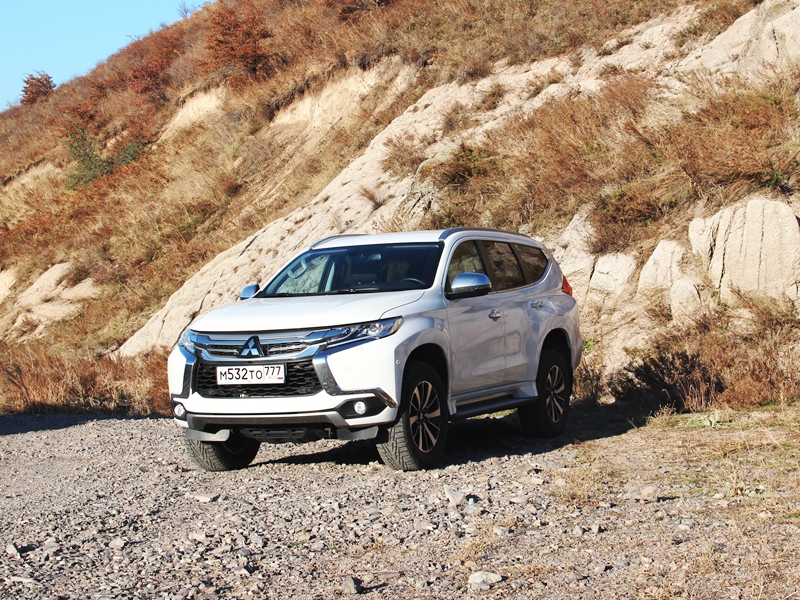 Тест-драйв kursiv.kz. Pajero Sport: в лучших традициях Pajero