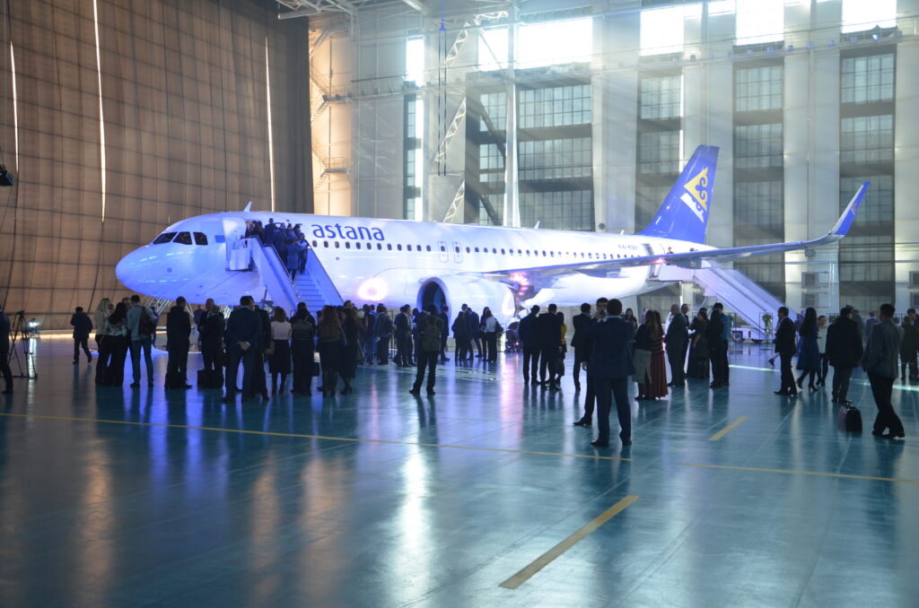 Air Astana презентовала новый авиалайнер