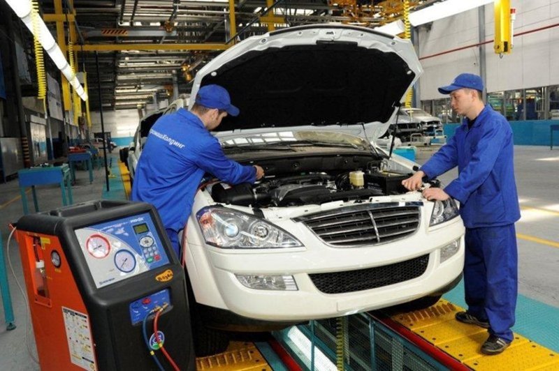 Активность в казахстанском автопроме упала до минимума