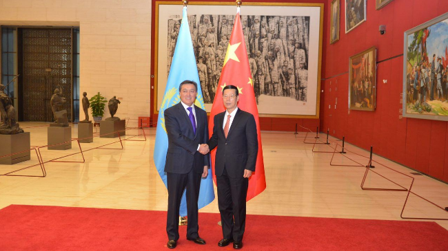 Аскар Мамин и Чжан Гаоли обсудили вопросы двустороннего сотрудничества Казахстана и Китая