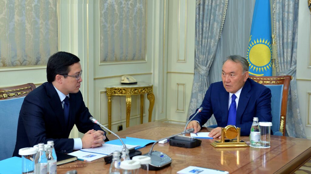 Н. Назарбаев: Введенный свободно плавающий курс тенге был оправданным