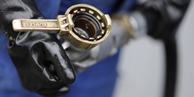 Сделка ОПЕК может привести к дефициту нефти в 2017 году