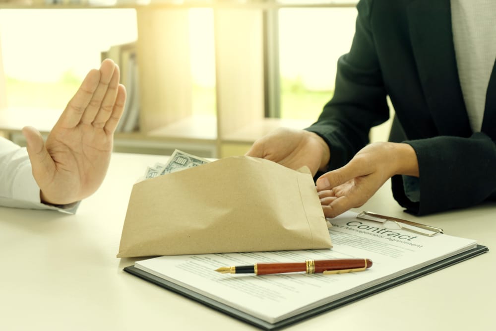 Названы «лидеры» по несоблюдению законодательства в сфере оказания госуслуг