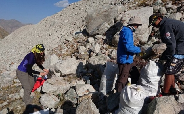 Казахстанцы пострадали при камнепаде в Кыргызстане