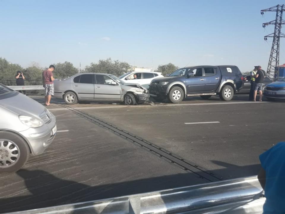 Открытие нового моста в Уральске отметилось крупной аварией