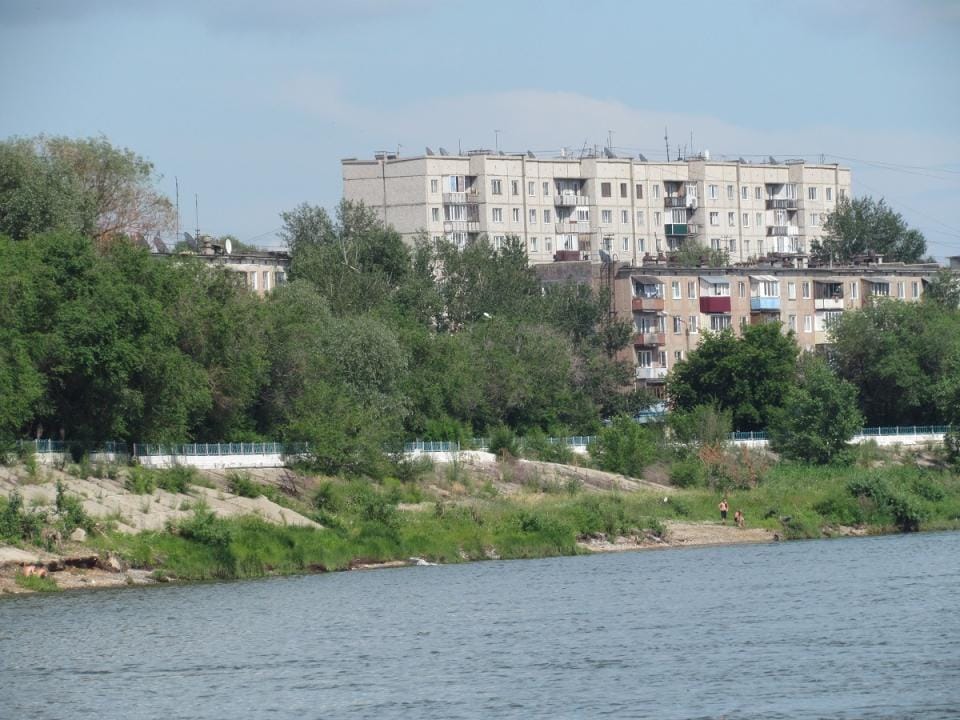 Семей на пороге экологической катастрофы: порыв трубопровода грозит залить реку